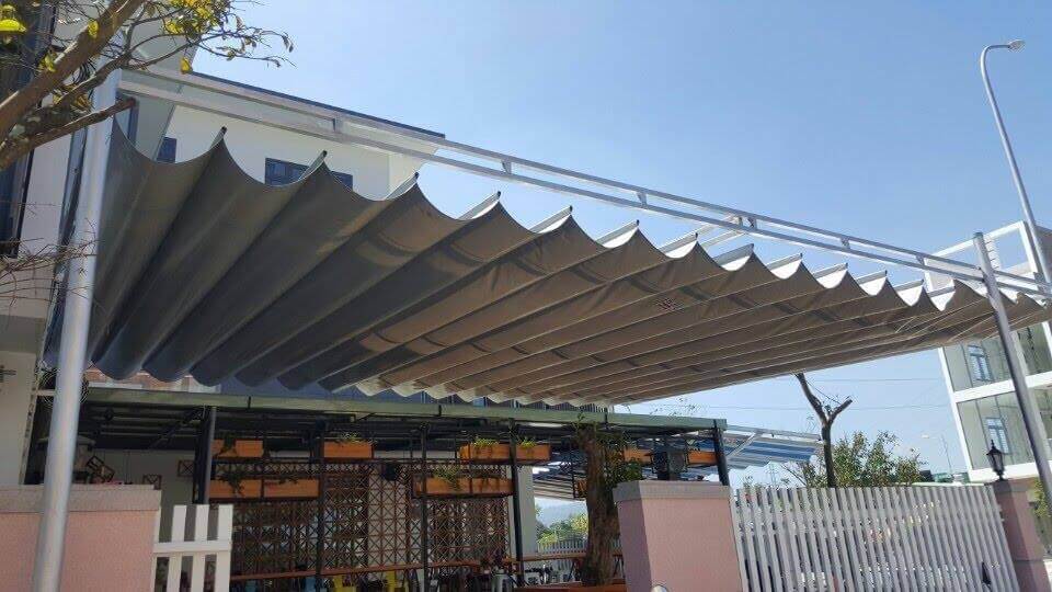 thi công mái bạt xếp
